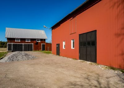 Garage och stall